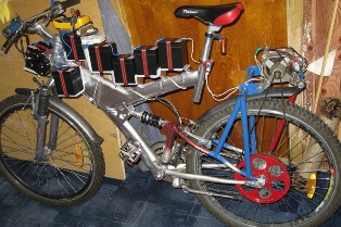 Равномерное распределение аккумуляторов на раме велосипеда